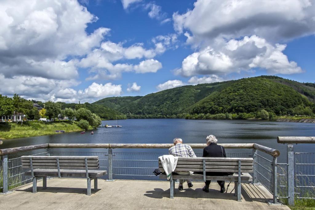 Hotel De Lange Man Monschau Eifel Bagian luar foto