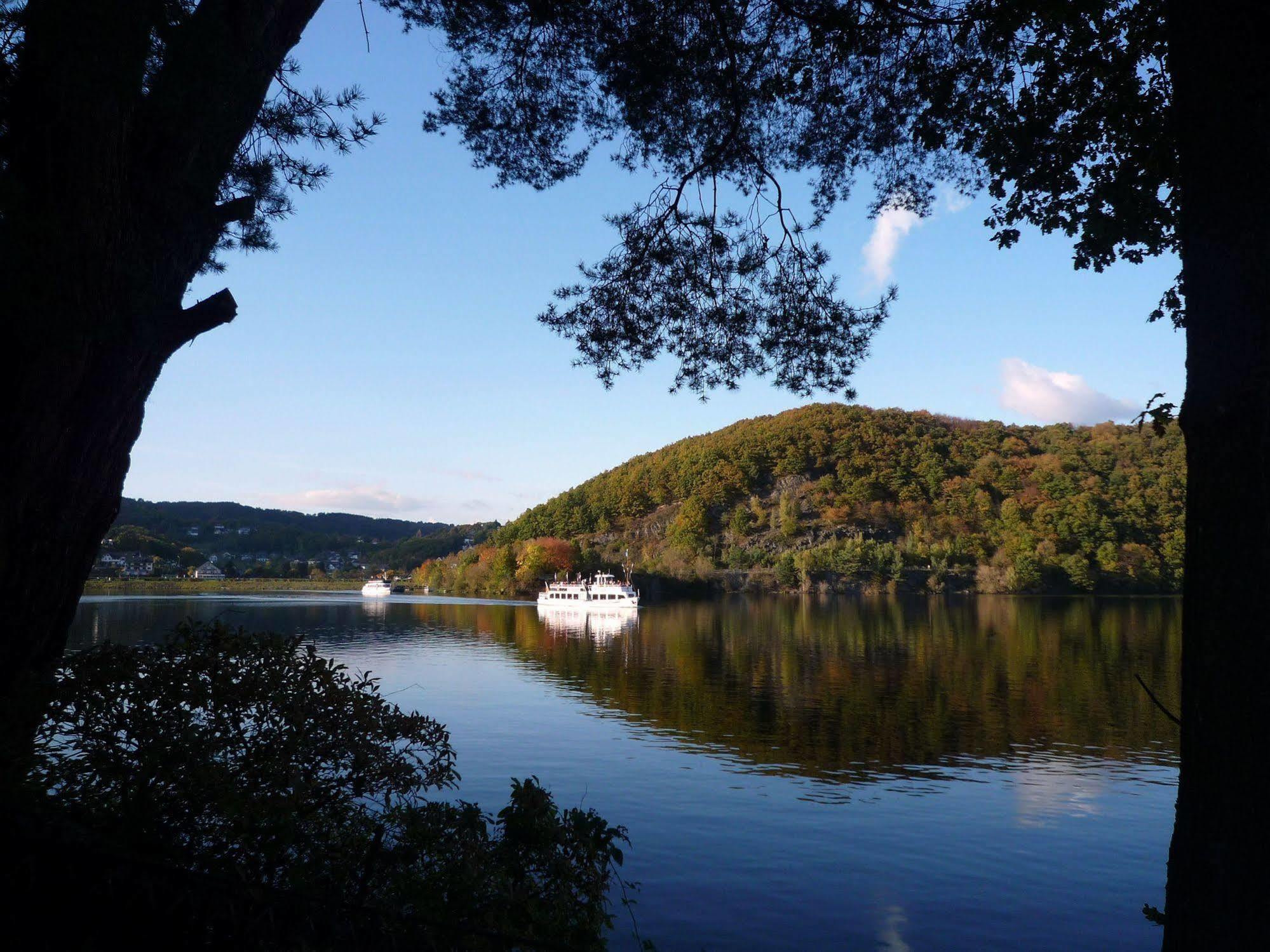 Hotel De Lange Man Monschau Eifel Bagian luar foto